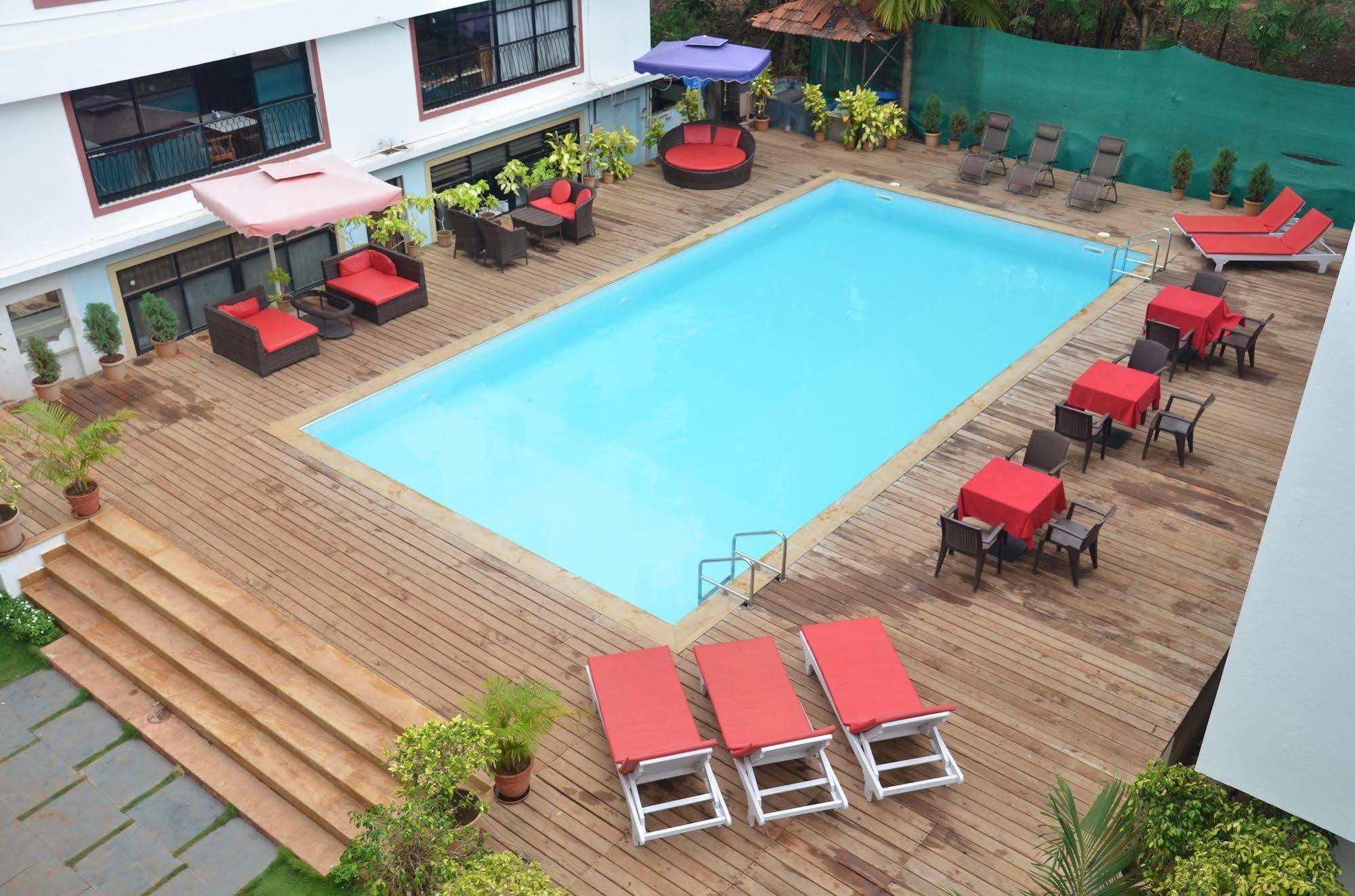 Sunkissed Plaza Hotel Calangute Exterior photo